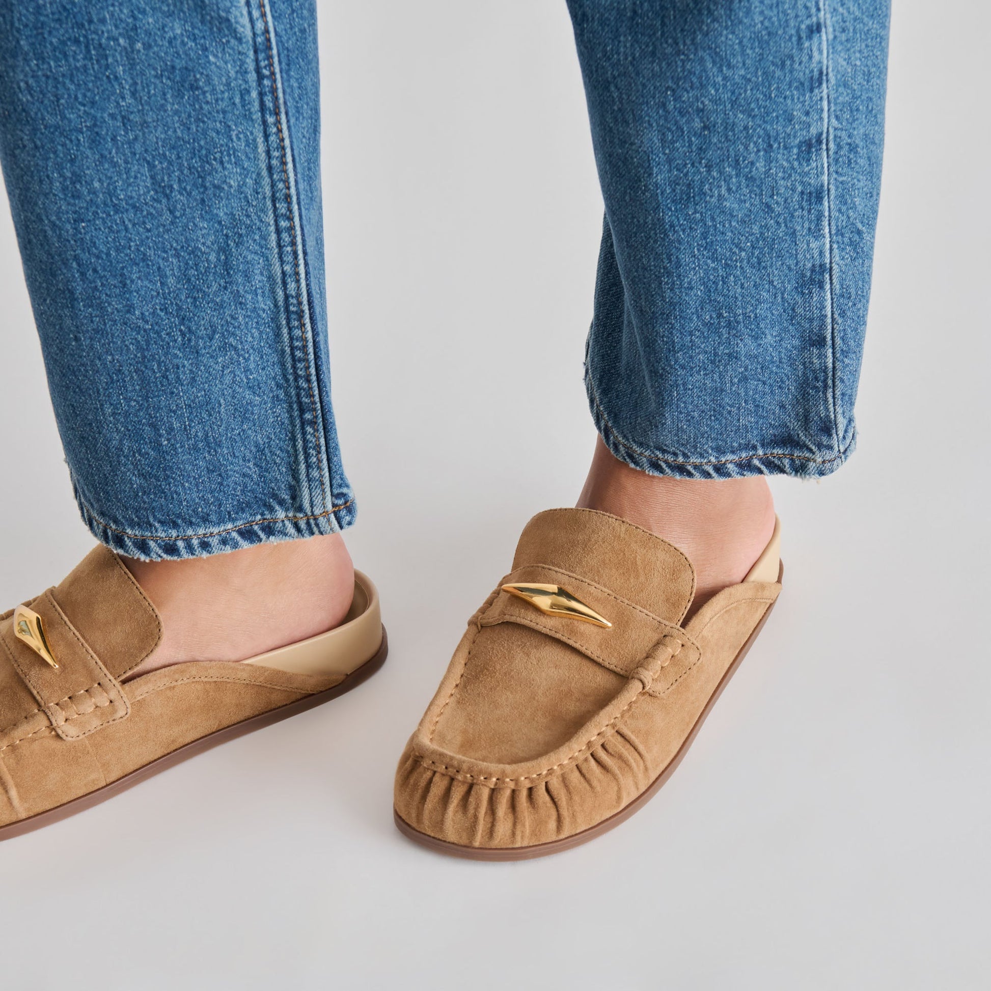 Dolce Vita Jodero Lt Brown Suede Flats