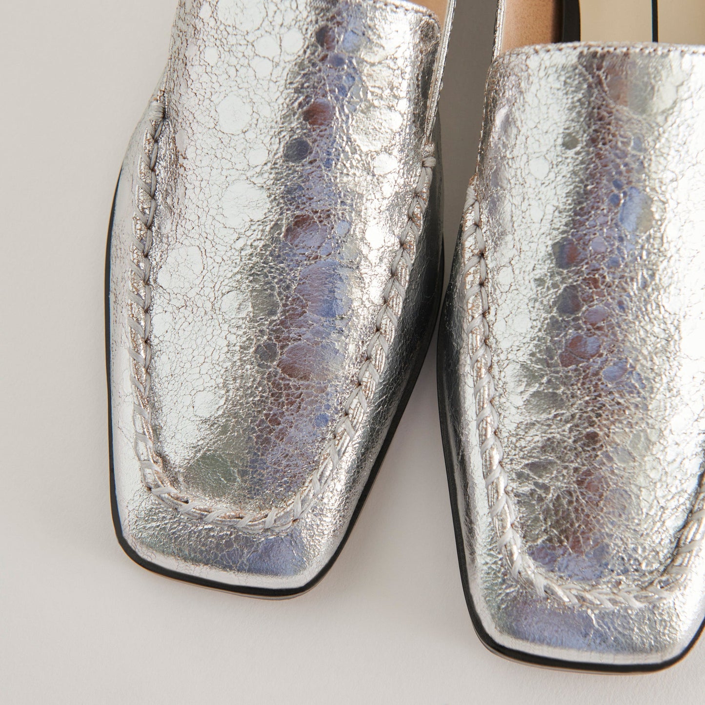 Dolce Vita Beny Flats Silver Distressed Leather