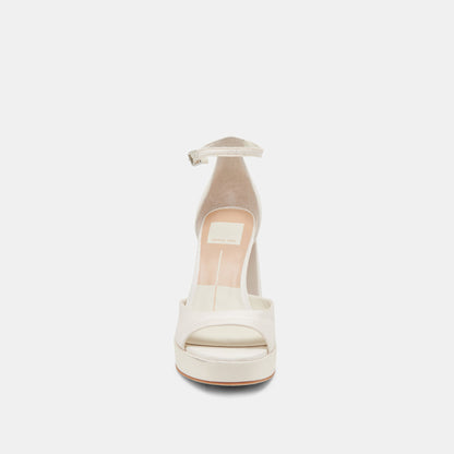 Dolce Vita PANDRO WIDE HEELS WHITE SATIN