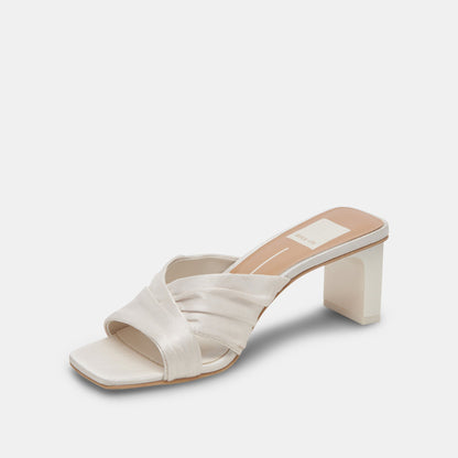 Dolce Vita CARLAN HEELS OFF WHITE SILK