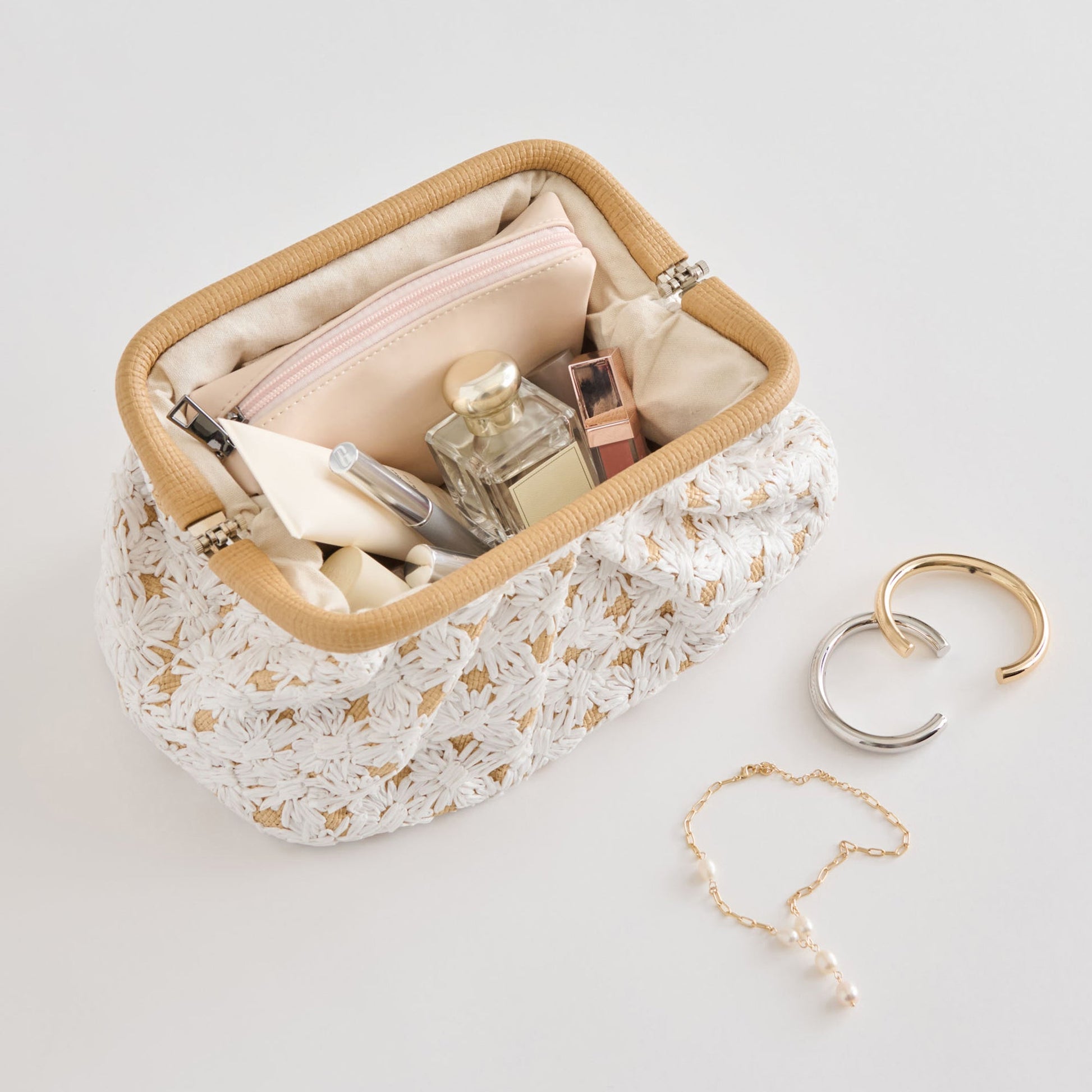 Dolce Vita FIORE CLUTCH EMBROIDERED NATURAL RAFFIA